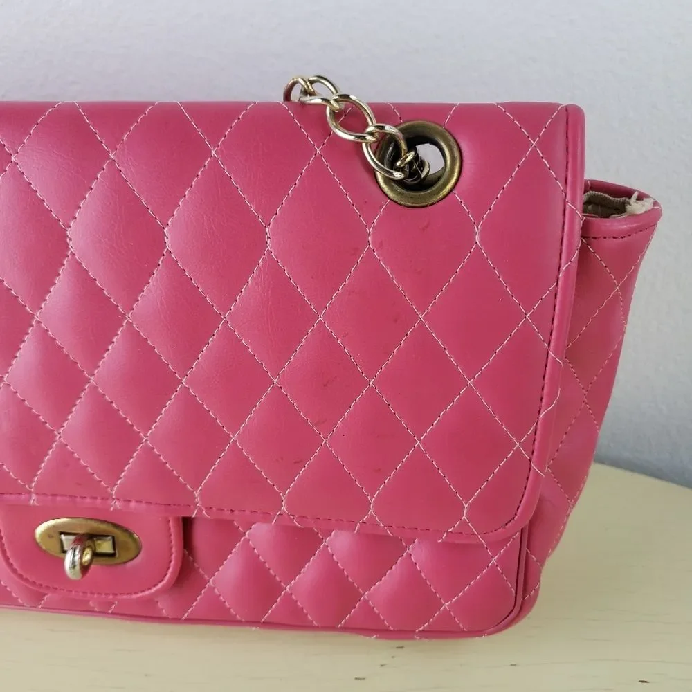 Women's Vintage Barbie Pink Quilted Golden Chain Bag - Picture 12 of 14